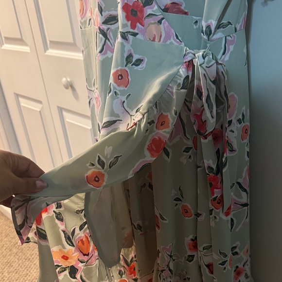 LC Lauren Conrad Green Wrap Floral Midi Dress - Picture 5 of 9